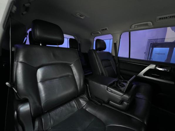 Toyota Land Cruiser 200 Series Рестайлинг 1 с пробегом 2012 года, цена 3 350 000 рублей, 299710 км, внедорожник, Автокод Объявления