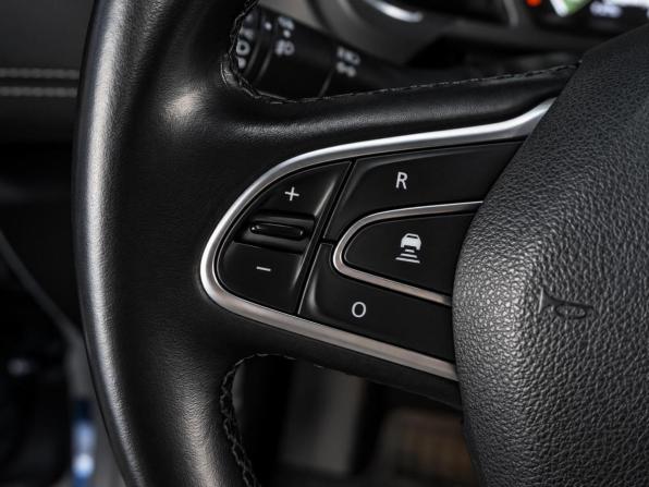 Renault Scenic IV с пробегом 2017 года, цена 1 879 000 рублей, 166575 км, компактвэн, Автокод Объявления