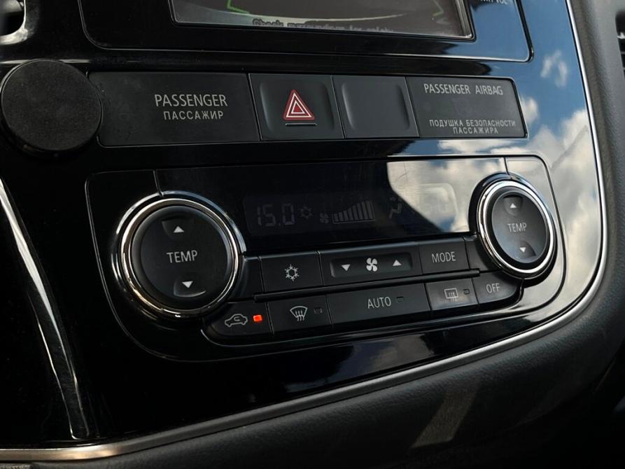 Mitsubishi Outlander III Рестайлинг 2 Санкт-Петербург  - изображение 17