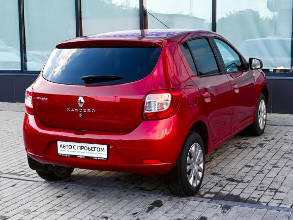 Renault Sandero II с пробегом 2014 года, цена 550 000 рублей, 119435 км, хэтчбек, Автокод Объявления