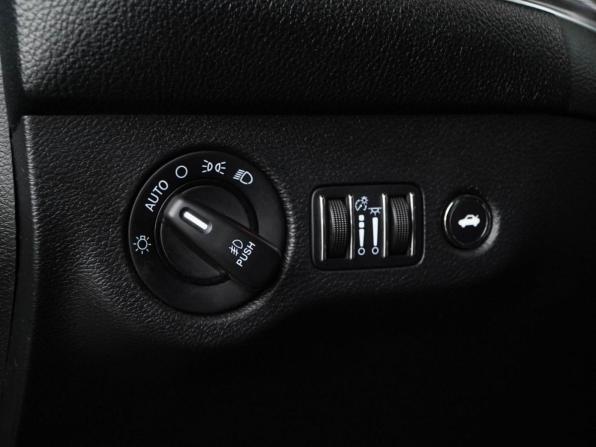 Dodge Challenger III Рестайлинг 2 с пробегом 2017 года, цена 3 649 050 рублей, 90817 км, купе, Автокод Объявления