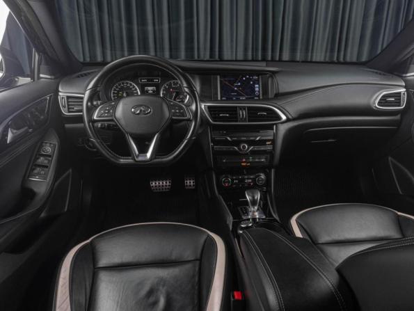 Infiniti Q30 с пробегом 2017 года, цена 3 099 000 рублей, 53845 км, хэтчбек, Автокод Объявления