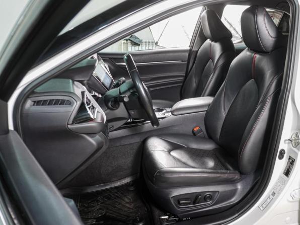Toyota Camry VIII (XV70) с пробегом 2020 года, цена 2 899 000 рублей, 91920 км, седан, Автокод Объявления