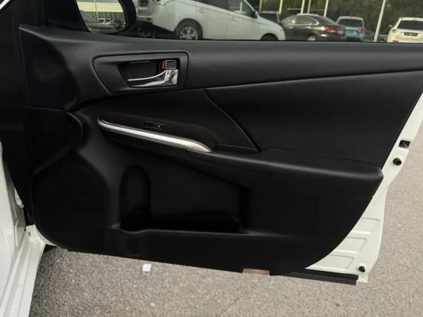 Toyota Camry VII (XV50) Рестайлинг с пробегом 2015 года, цена 1 649 000 рублей, 156854 км, седан, Автокод Объявления