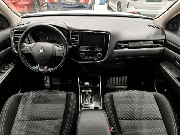 Mitsubishi Outlander III Рестайлинг 3 с пробегом 2019 года, цена 2 570 000 рублей, 75000 км, внедорожник, Автокод Объявления