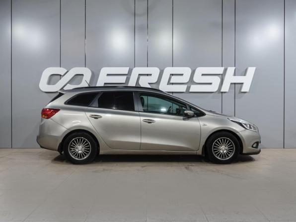 Kia Ceed II с пробегом 2012 года, цена 1 039 000 рублей, 148070 км, универсал, Автокод Объявления