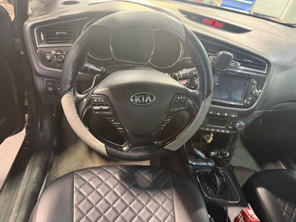Kia Ceed II Рестайлинг с пробегом 2017 года, цена 999 000 рублей, 383512 км, универсал, Автокод Объявления