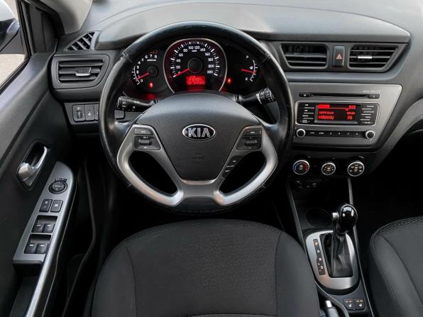 Kia Rio III Рестайлинг с пробегом 2016 года, цена 926 000 рублей, 217756 км, седан, Автокод Объявления