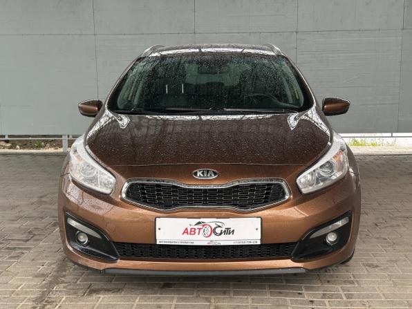 Kia Ceed II Рестайлинг с пробегом 2017 года, цена 1 280 000 рублей, 175000 км, универсал, Автокод Объявления