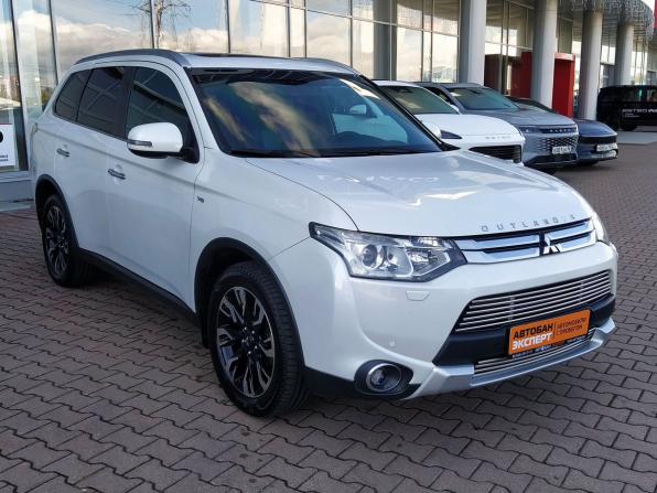 Mitsubishi Outlander III с пробегом 2014 года, цена 1 743 000 рублей, 210227 км, внедорожник, Автокод Объявления