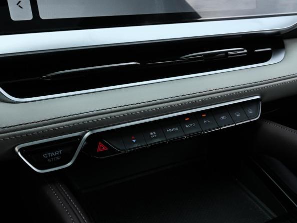 Geely Xingyue L I с пробегом 2023 года, цена 3 069 000 рублей, 99871 км, внедорожник, Автокод Объявления