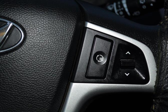 Hyundai Solaris I с пробегом 2011 года, цена 820 000 рублей, 142364 км, хэтчбек, Автокод Объявления