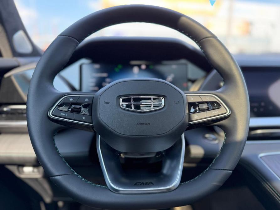 Geely Monjaro I Набережные Челны  - изображение 18