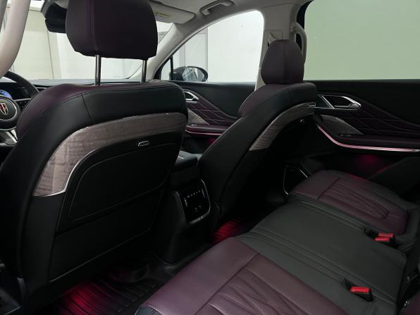 Hongqi HS7 II с пробегом 2025 года, цена 4 290 000 рублей, 8402 км, внедорожник, Автокод Объявления