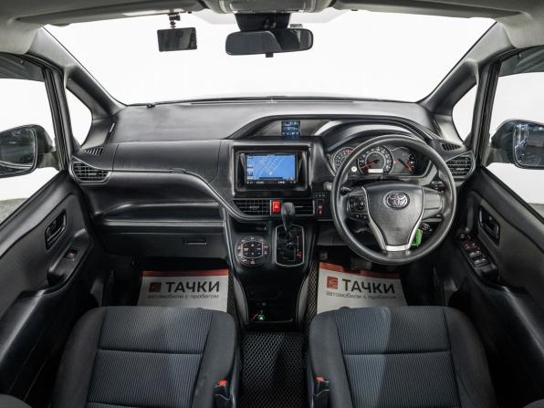 Toyota Noah III (R80) Рестайлинг с пробегом 2018 года, цена 2 189 500 рублей, 140921 км, минивэн, Автокод Объявления