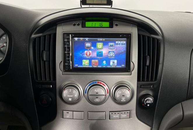 Hyundai H-1 II с пробегом 2014 года, цена 1 650 000 рублей, 217252 км, минивэн, Автокод Объявления