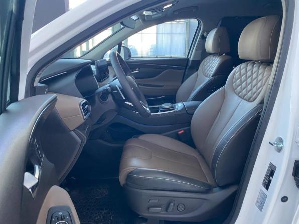 Hyundai Santa Fe IV Рестайлинг с пробегом 2022 года, цена 4 599 000 рублей, 16420 км, внедорожник, Автокод Объявления