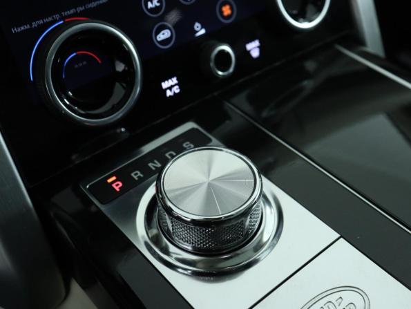Land Rover Range Rover IV Рестайлинг с пробегом 2018 года, цена 5 349 000 рублей, 196902 км, внедорожник, Автокод Объявления