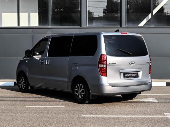 Hyundai H-1 II Рестайлинг 2 с пробегом 2019 года, цена 2 739 000 рублей, 97908 км, минивэн, Автокод Объявления