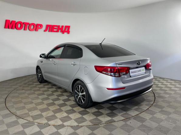 Kia Rio III Рестайлинг с пробегом 2015 года, цена 849 000 рублей, 200952 км, седан, Автокод Объявления