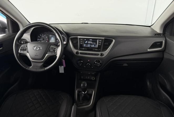 Hyundai Solaris II с пробегом 2018 года, цена 1 219 000 рублей, 91258 км, седан, Автокод Объявления