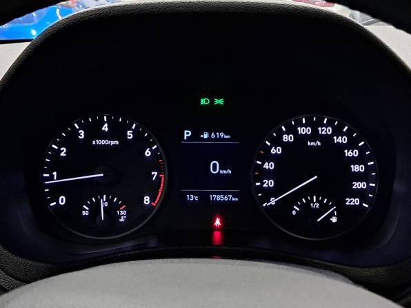 Hyundai Solaris II с пробегом 2017 года, цена 1 149 000 рублей, 178547 км, седан, Автокод Объявления