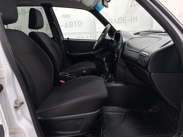 Chevrolet Niva I Рестайлинг с пробегом 2019 года, цена 745 000 рублей, 93000 км, внедорожник, Автокод Объявления