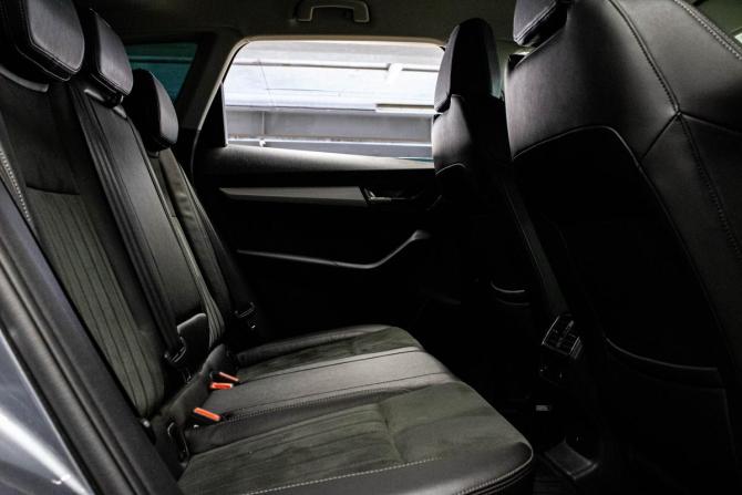 Skoda Karoq I с пробегом 2020 года, цена 2 149 000 рублей, 180679 км, внедорожник, Автокод Объявления