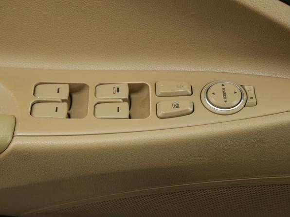 Hyundai Sonata VI (YF) с пробегом 2010 года, цена 870 000 рублей, 184000 км, седан, Автокод Объявления