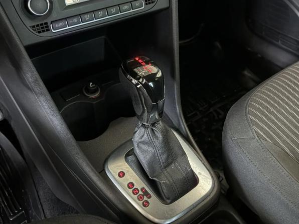 Volkswagen Polo V с пробегом 2013 года, цена 730 000 рублей, 187852 км, седан, Автокод Объявления