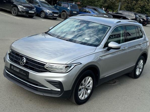 Volkswagen Tiguan II Рестайлинг с пробегом 2021 года, цена 2 399 000 рублей, 89918 км, внедорожник, Автокод Объявления