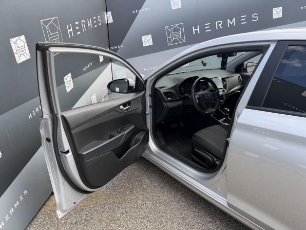 Hyundai Solaris II Рестайлинг с пробегом 2021 года, цена 1 589 000 рублей, 111941 км, седан, Автокод Объявления
