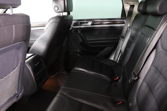 Volkswagen Touareg II Рестайлинг с пробегом 2016 года, цена 2 949 990 рублей, 101107 км, внедорожник, Автокод Объявления