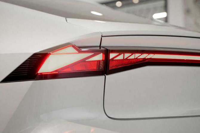 Новый Changan UNI-V I 2024 года, цена 3 259 900 рублей, лифтбек, Автокод Объявления