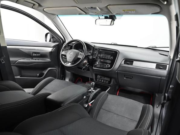 Mitsubishi Outlander III Рестайлинг 3 с пробегом 2018 года, цена 1 549 000 рублей, 148000 км, внедорожник, Автокод Объявления