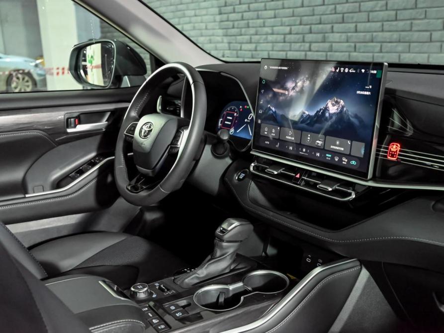 Toyota Highlander IV (XU70) Екатеринбург  - изображение 20