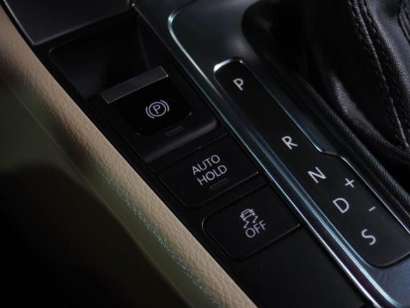 Volkswagen Passat CC I Рестайлинг с пробегом 2012 года, цена 1 299 000 рублей, 186281 км, седан, Автокод Объявления