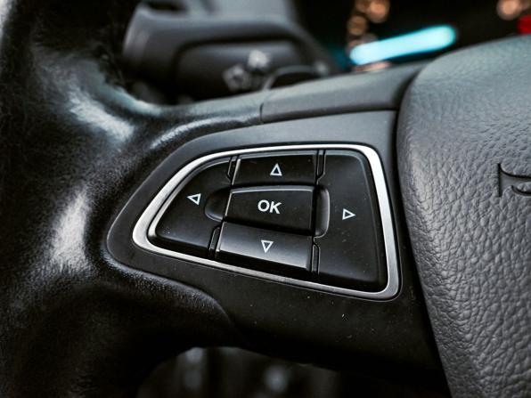 Ford Kuga II Рестайлинг с пробегом 2018 года, цена 1 220 000 рублей, 236227 км, внедорожник, Автокод Объявления