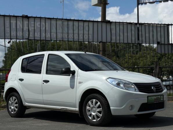 Renault Sandero I с пробегом 2014 года, цена 479 000 рублей, 109727 км, хэтчбек, Автокод Объявления
