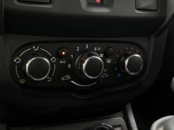 Renault Duster I Рестайлинг с пробегом 2015 года, цена 1 150 000 рублей, 100890 км, внедорожник, Автокод Объявления