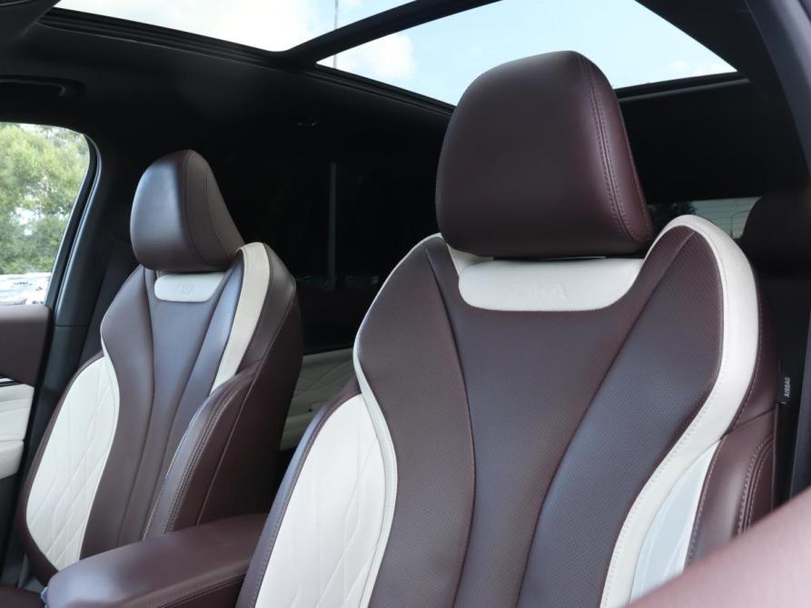 Geely Monjaro I Москва  - изображение 14