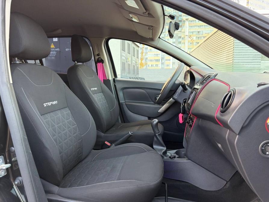 Renault Sandero II Санкт-Петербург  - изображение 18