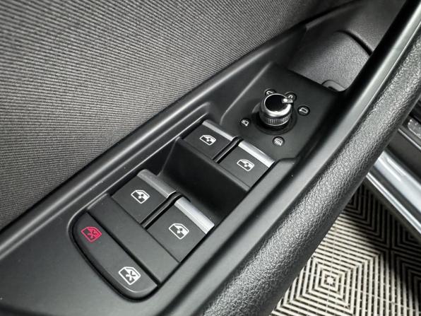 Audi A4 V (B9) с пробегом 2019 года, цена 2 600 000 рублей, 119365 км, универсал, Автокод Объявления