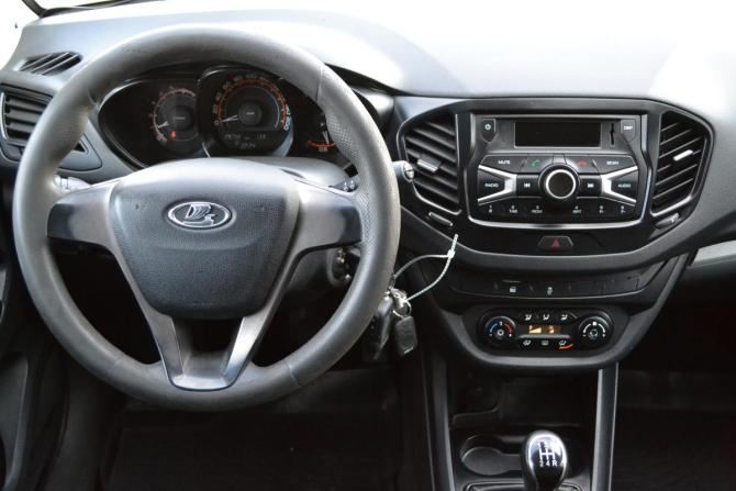 Lada (ВАЗ) Vesta I с пробегом 2017 года, цена 730 000 рублей, 175723 км, седан, Автокод Объявления
