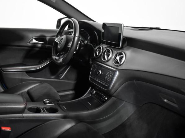 Mercedes-Benz GLA I (X156) с пробегом 2015 года, цена 1 849 000 рублей, 119582 км, внедорожник, Автокод Объявления