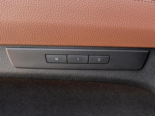 BMW 5 серии VI (F10/F11/F07) с пробегом 2012 года, цена 2 299 000 рублей, 213213 км, универсал, Автокод Объявления