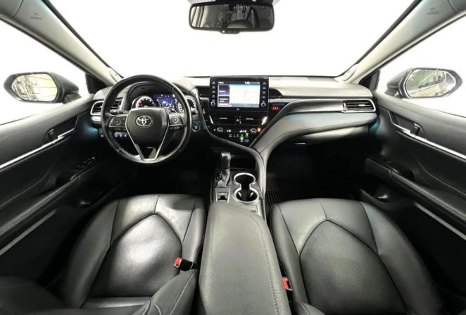 Toyota Camry VIII (XV70) Рестайлинг с пробегом 2021 года, цена 3 400 000 рублей, 79845 км, седан, Автокод Объявления