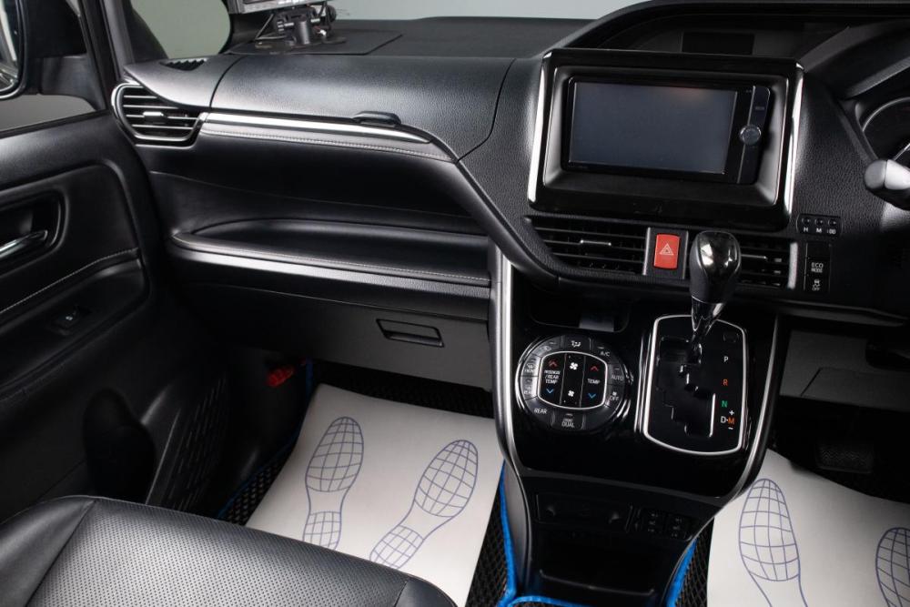 Toyota Esquire I Оренбург  - изображение 12