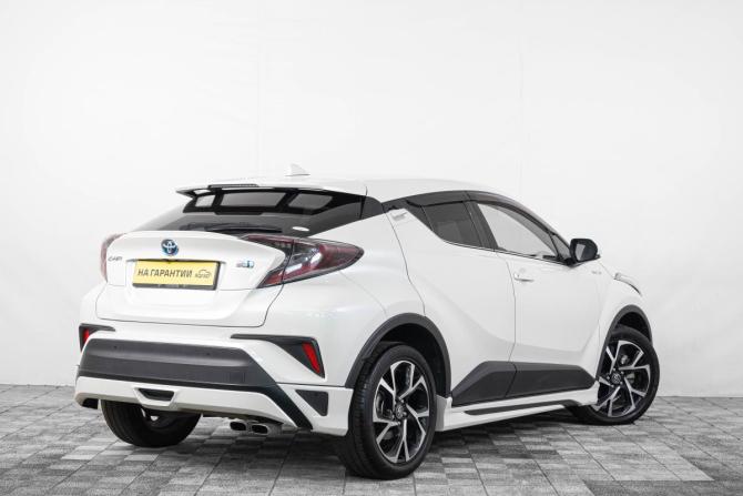 Toyota C-HR I с пробегом 2017 года, цена 2 359 000 рублей, 160000 км, внедорожник, Автокод Объявления