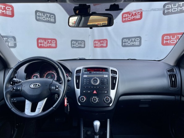 Kia Ceed I Рестайлинг с пробегом 2012 года, цена 739 900 рублей, 130565 км, хэтчбек, Автокод Объявления